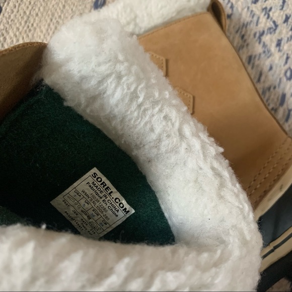 Sorel Brown Caribou Winter Insulated Boots - Picture 7 of 9